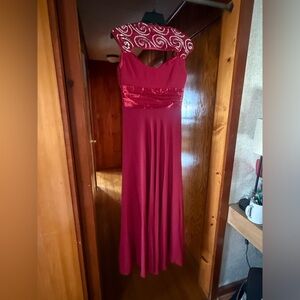 Ever Pretty Burgundy Maxi Evening Gown